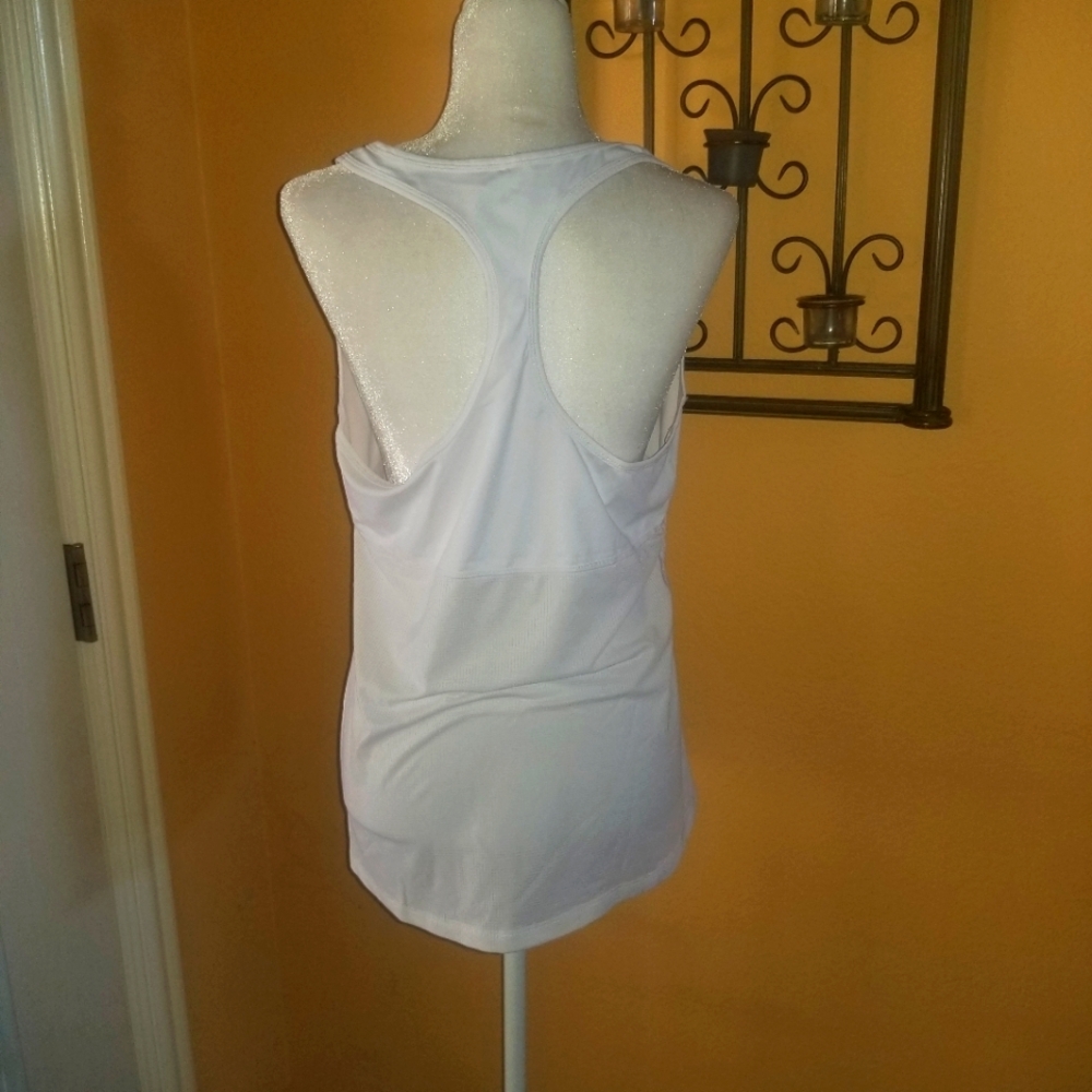 NWOT Fabletics Athletic Top - Picture 5 of 5